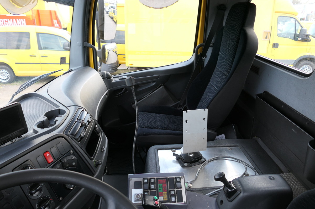 ناقلة حاويات/ شاحنة حاويات MERCEDES-BENZ KAMAG WBH 25 Wiesel Terberg Umsetzfahrz. Sattelk: صورة 13