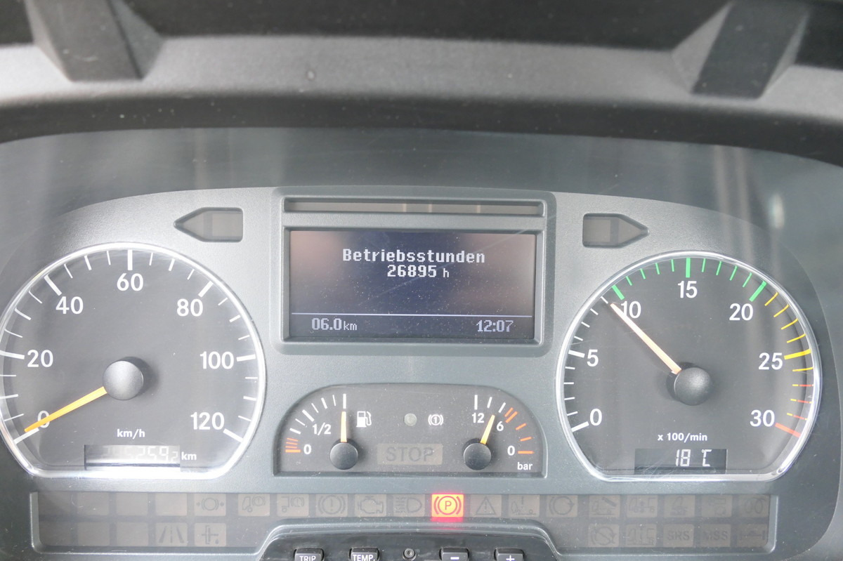 ناقلة حاويات/ شاحنة حاويات MERCEDES-BENZ KAMAG WBH 25 Wiesel Terberg Umsetzfahrz. Sattelk: صورة 18