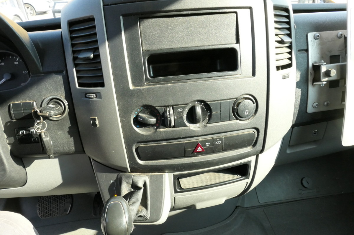 شاحنة بصندوق مغلق MERCEDES-BENZ SPRINTER 310 CDI MAXI EURO-5 KOFFER REGALE KAMER: صورة 11