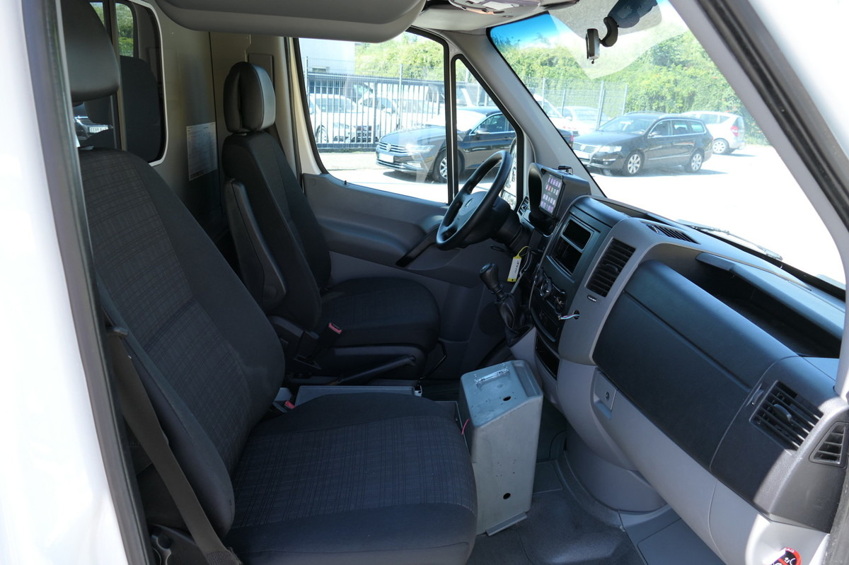 MERCEDES-BENZ Sprinter 316 CDI Klima Rettungswagen - سيارة إسعاف: صورة 5 MERCEDES-BENZ Sprinter 316 CDI Klima Rettungswagen - سيارة إسعاف: صورة 5