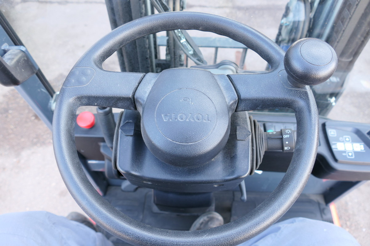 رافعة شوكية كهربائية TOYOTA 7FBEST 15 Elektro 3-Rad: صورة 10 رافعة شوكية كهربائية TOYOTA 7FBEST 15 Elektro 3-Rad: صورة 10