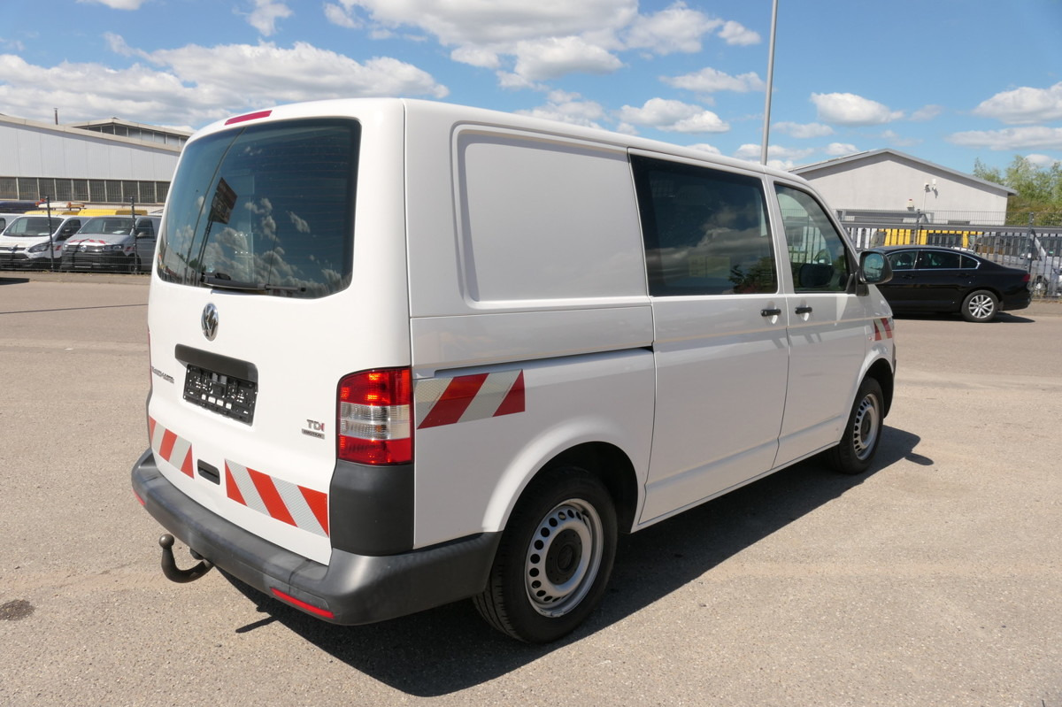 VW T5 2.0 TDI 4Motion 3-Sitzer KLIMA AHK Werkstatte - فان: صورة 4 VW T5 2.0 TDI 4Motion 3-Sitzer KLIMA AHK Werkstatte - فان: صورة 4