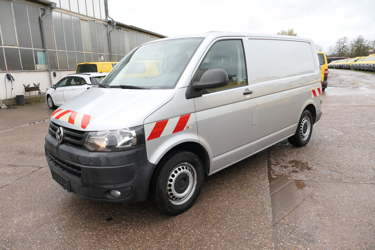 VW T5 Transporter 2.0 TDI 2-Sitzer 4 Motion AHK KLI - فان المدمجة: صورة 3 VW T5 Transporter 2.0 TDI 2-Sitzer 4 Motion AHK KLI - فان المدمجة: صورة 3