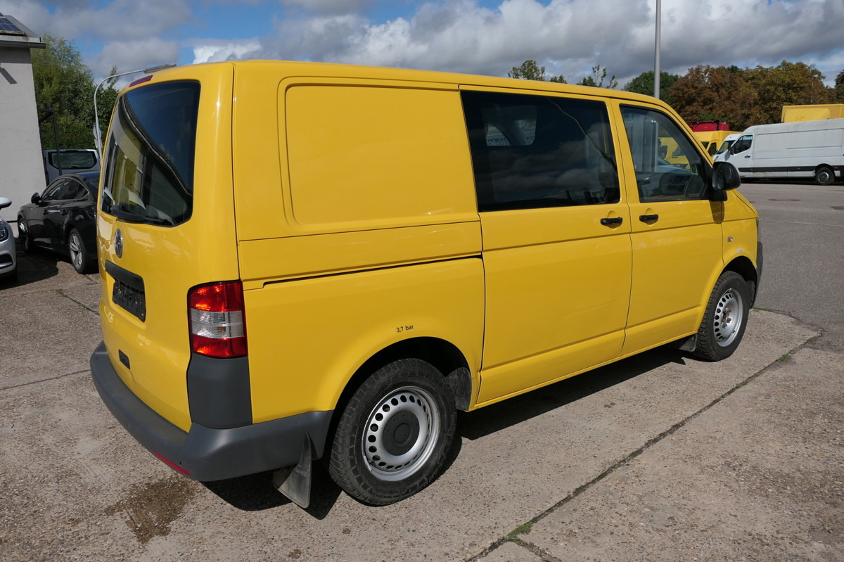 VW T5 Transporter 2.0 TDI 2-Sitzer PARKTRONIK EURO5 - فان المدمجة: صورة 3 VW T5 Transporter 2.0 TDI 2-Sitzer PARKTRONIK EURO5 - فان المدمجة: صورة 3