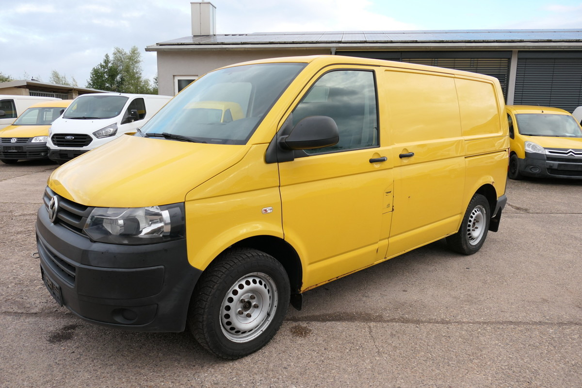 VW T5 Transporter 2.0 TDI EURO-5 CoC PARKTRONIK - فان المدمجة: صورة 3 VW T5 Transporter 2.0 TDI EURO-5 CoC PARKTRONIK - فان المدمجة: صورة 3