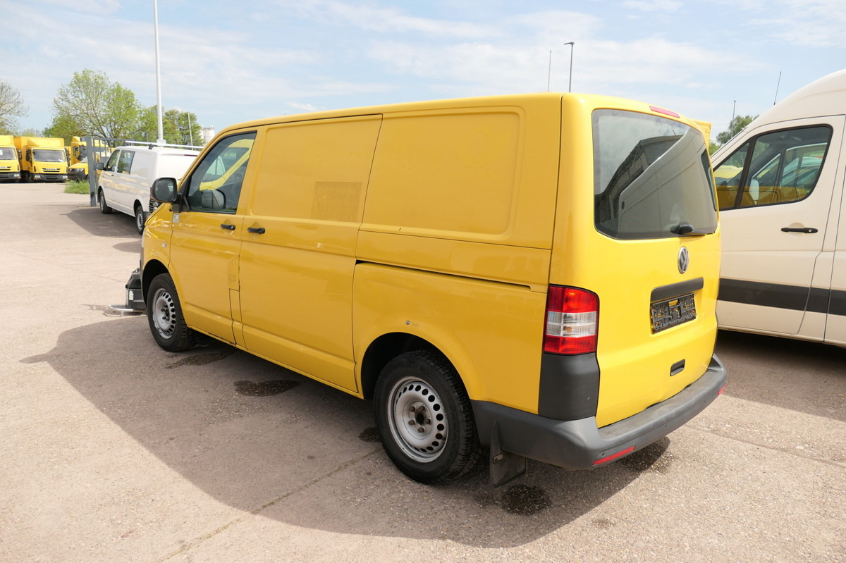 VW T5 Transporter 2.0 TDI EURO-5 CoC PARKTRONIK - فان المدمجة: صورة 5 VW T5 Transporter 2.0 TDI EURO-5 CoC PARKTRONIK - فان المدمجة: صورة 5