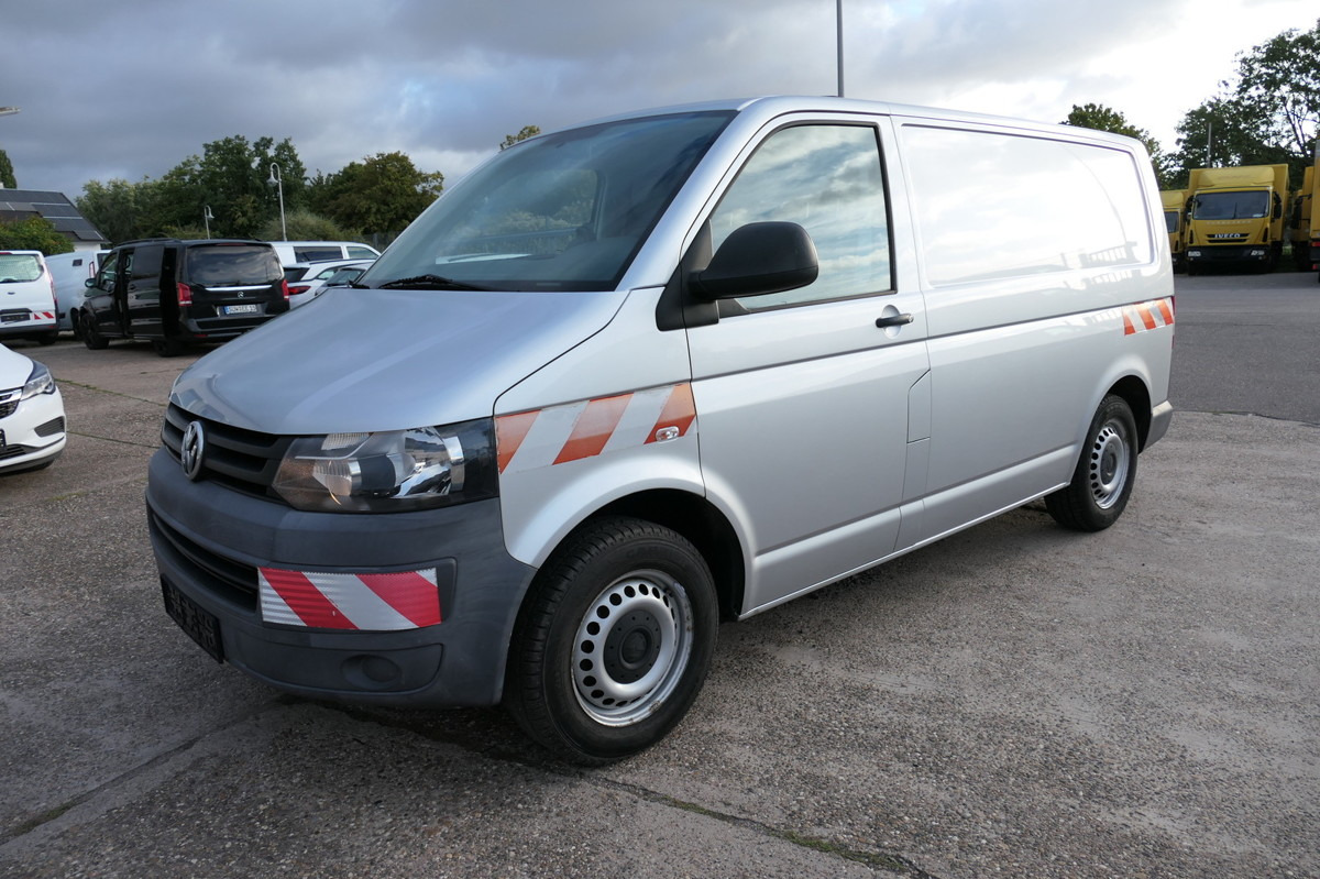 VW T5 Transporter 2.0 TDI KLIMA AHK Werkstatteinbau - فان المدمجة: صورة 2 VW T5 Transporter 2.0 TDI KLIMA AHK Werkstatteinbau - فان المدمجة: صورة 2