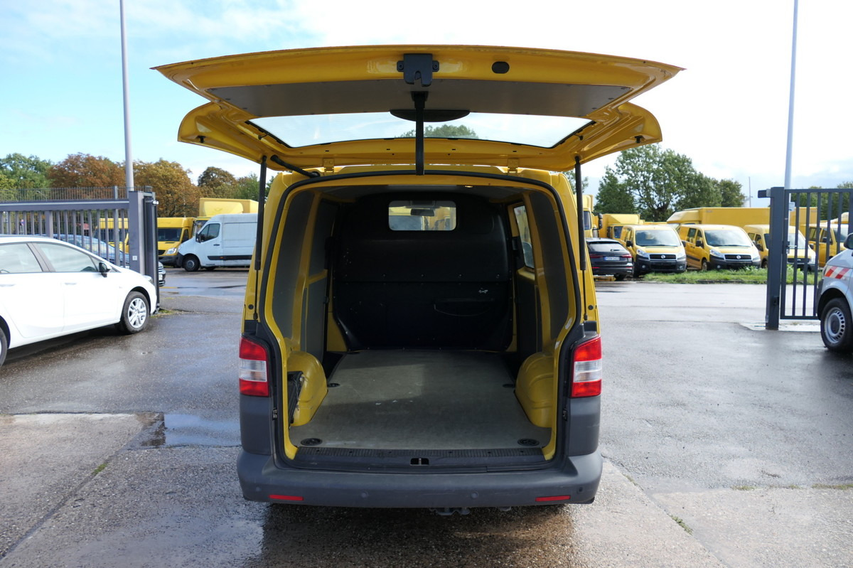 VW T5 Transporter 2.0 TDI PARKTRONIK EURO-5 2xSCHIE - فان المدمجة: صورة 5 VW T5 Transporter 2.0 TDI PARKTRONIK EURO-5 2xSCHIE - فان المدمجة: صورة 5