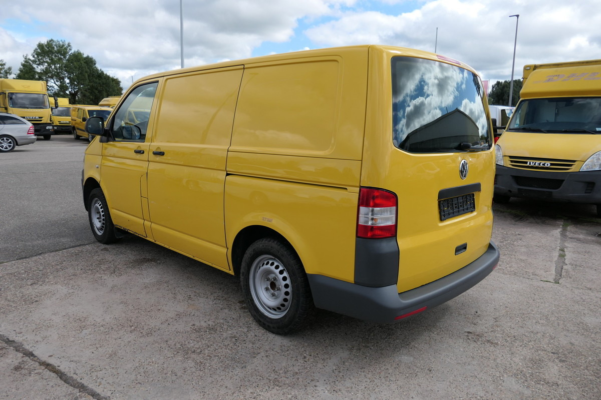 VW T5 Transporter 2.0 TDI PARKTRONIK EURO-5 2xSCHIE - فان المدمجة: صورة 4 VW T5 Transporter 2.0 TDI PARKTRONIK EURO-5 2xSCHIE - فان المدمجة: صورة 4