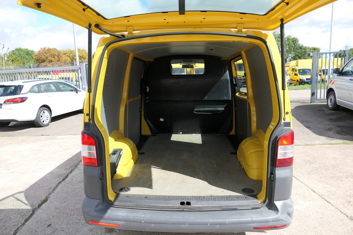 VW T5 Transporter 2.0 TDI PARKTRONIK EURO-5 2xSCHIE - فان المدمجة: صورة 5 VW T5 Transporter 2.0 TDI PARKTRONIK EURO-5 2xSCHIE - فان المدمجة: صورة 5