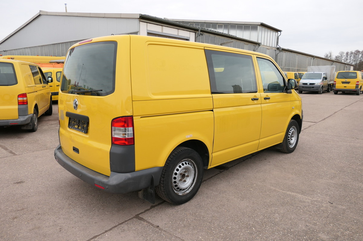 VW T5 Transporter 2.0 TDI PARKTRONIK EURO-5 2xSCHIE - فان المدمجة: صورة 4 VW T5 Transporter 2.0 TDI PARKTRONIK EURO-5 2xSCHIE - فان المدمجة: صورة 4