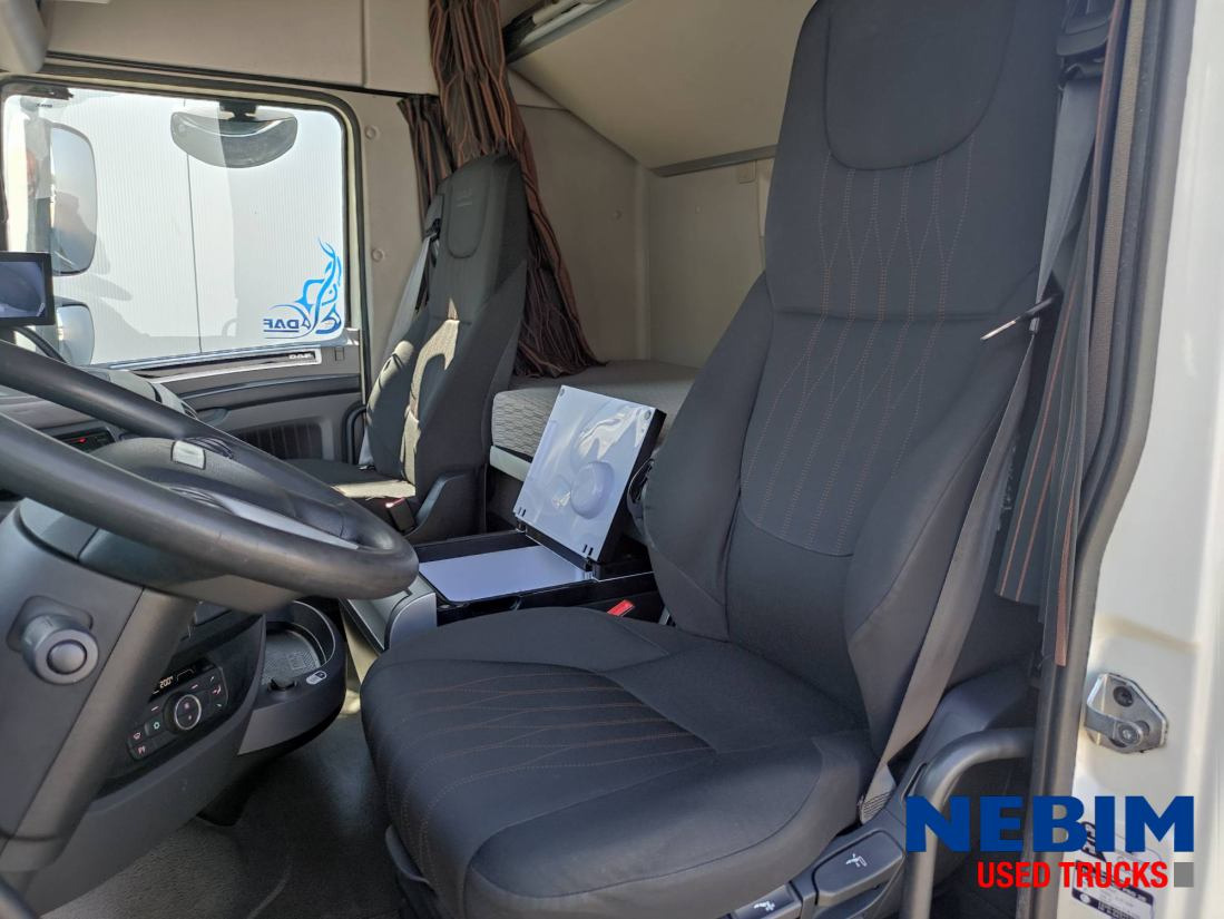 DAF XF 450 6x2 FTG - 501.183km - مقطورة السحب: صورة 3 DAF XF 450 6x2 FTG - 501.183km - مقطورة السحب: صورة 3