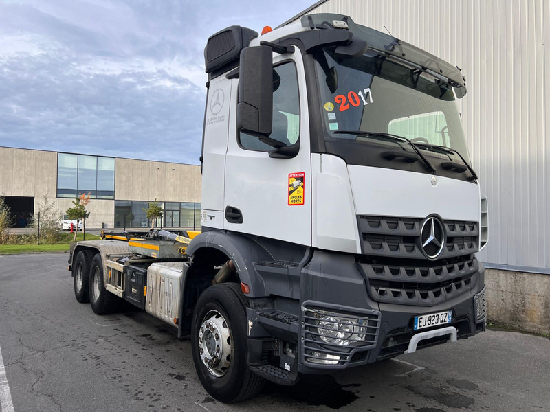 Mercedes-Benz Arocs 2645 - شاحنة برافعة خطافية: صورة 3 Mercedes-Benz Arocs 2645 - شاحنة برافعة خطافية: صورة 3