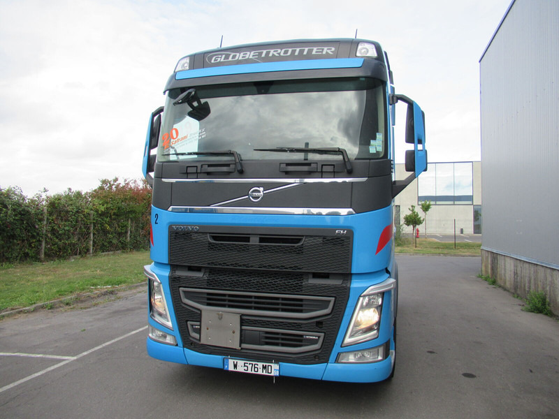 Volvo FH 500 - مقطورة السحب: صورة 2 Volvo FH 500 - مقطورة السحب: صورة 2