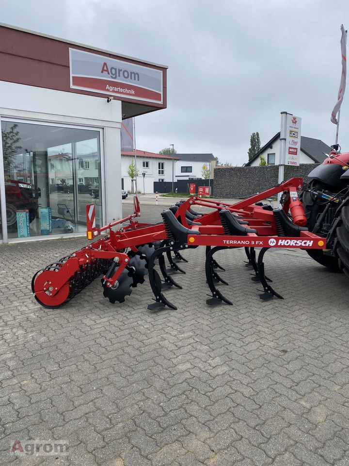Horsch Terrano 3 FX - آلة حراثة: صورة 1 Horsch Terrano 3 FX - آلة حراثة: صورة 1