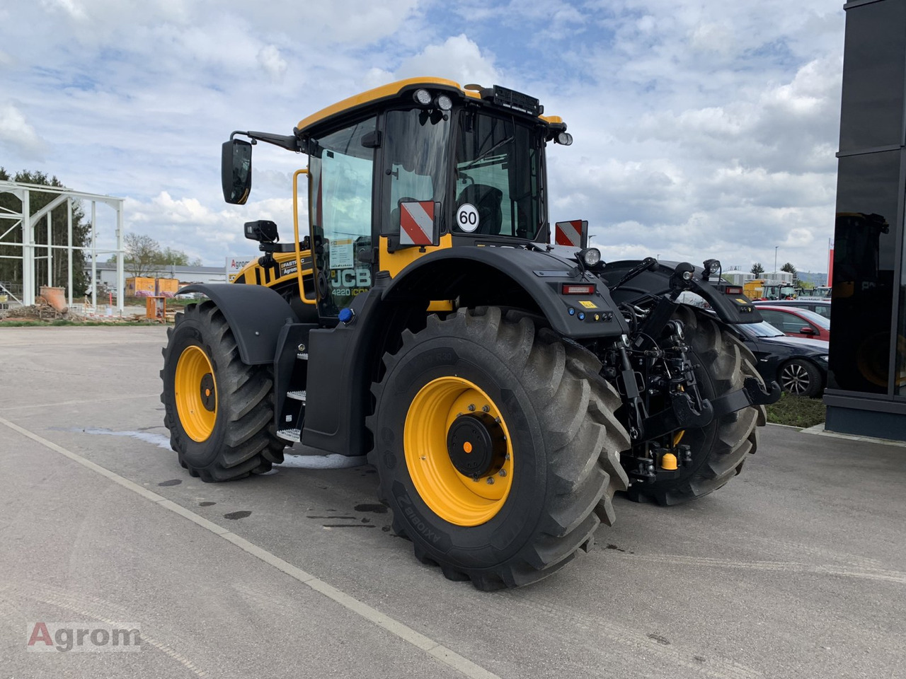 JCB Fastrac 4220 iCON - جرار: صورة 3 JCB Fastrac 4220 iCON - جرار: صورة 3