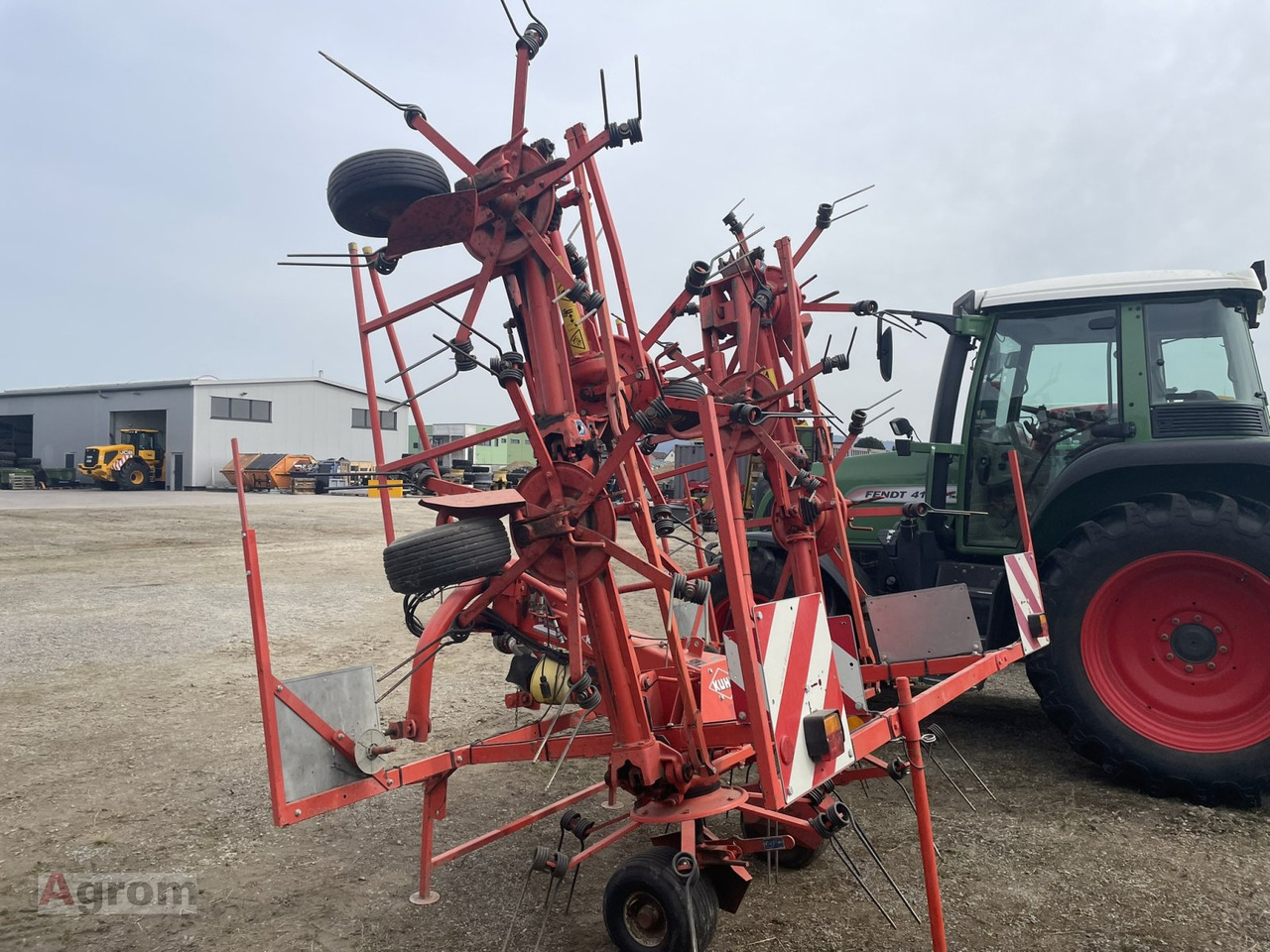 Kuhn GF 8501 - نشارة الدريس/ شوكة جرف: صورة 4 Kuhn GF 8501 - نشارة الدريس/ شوكة جرف: صورة 4