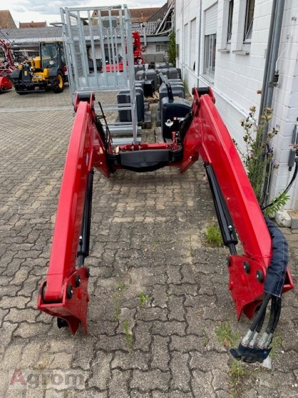 Massey Ferguson 4327 - مغراف أمامي للجرار: صورة 2 Massey Ferguson 4327 - مغراف أمامي للجرار: صورة 2