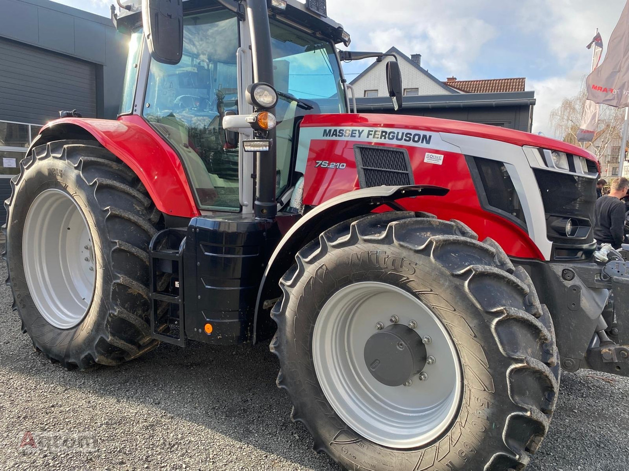 Massey Ferguson 7S.210 Dyna-VT EXCLUSIVE - جرار: صورة 2 Massey Ferguson 7S.210 Dyna-VT EXCLUSIVE - جرار: صورة 2