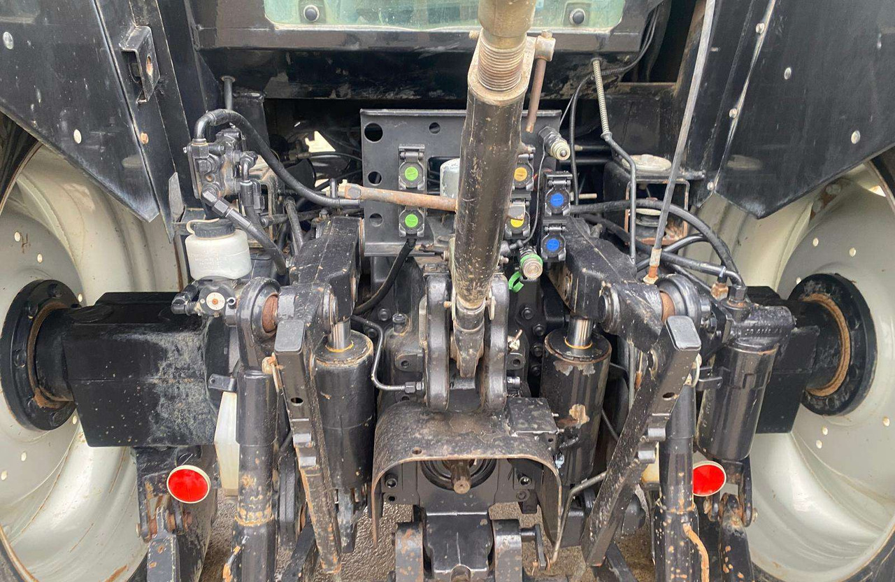 جرار Valtra T160: صورة 12