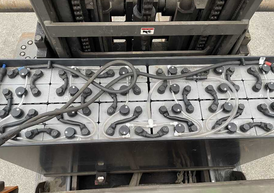 Atlet UFS 250 (Batt. 2020) - رافعة شوكية للوصول للأماكن الضيقة ب4 اتجاهات: صورة 4 Atlet UFS 250 (Batt. 2020) - رافعة شوكية للوصول للأماكن الضيقة ب4 اتجاهات: صورة 4