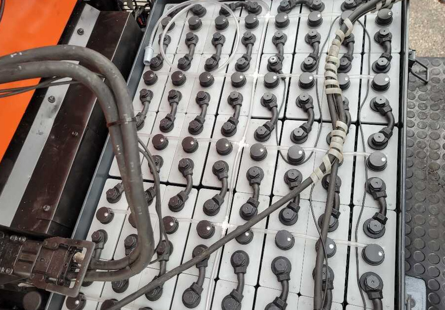 Toyota 7 FBMF 25 (BATTERIA NUOVA) - رافعة شوكية كهربائية: صورة 4 Toyota 7 FBMF 25 (BATTERIA NUOVA) - رافعة شوكية كهربائية: صورة 4