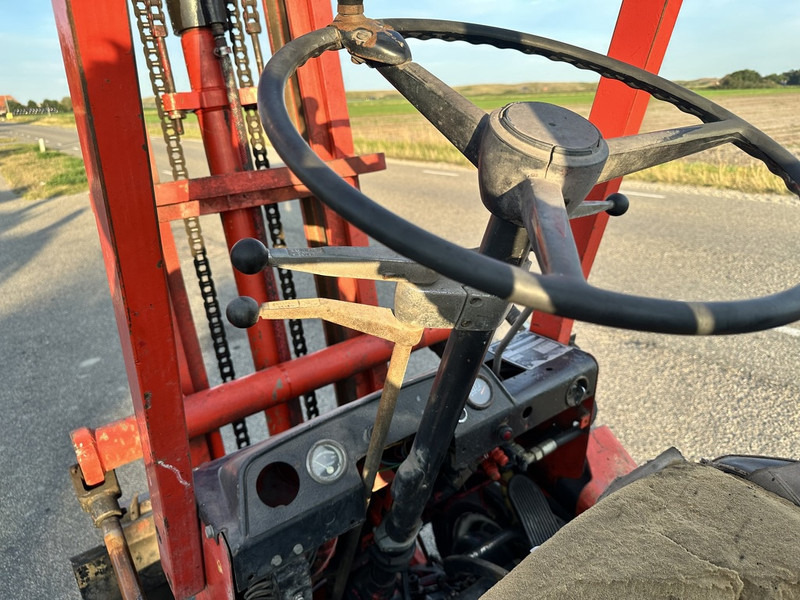 Clark DCY 40 - رافعة شوكية ديزل: صورة 4 Clark DCY 40 - رافعة شوكية ديزل: صورة 4