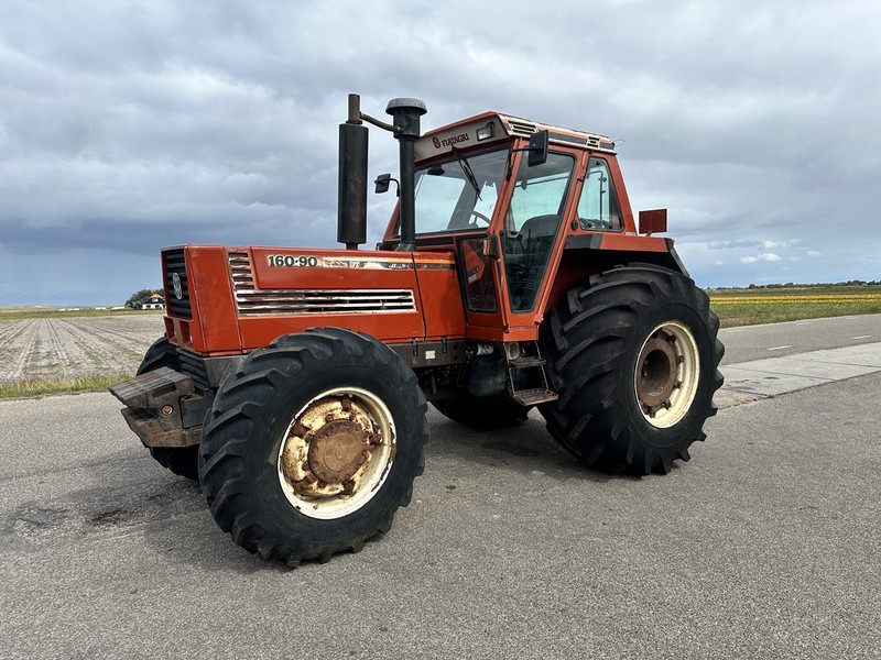 Fiat 160-90 DT - جرار: صورة 1 Fiat 160-90 DT - جرار: صورة 1