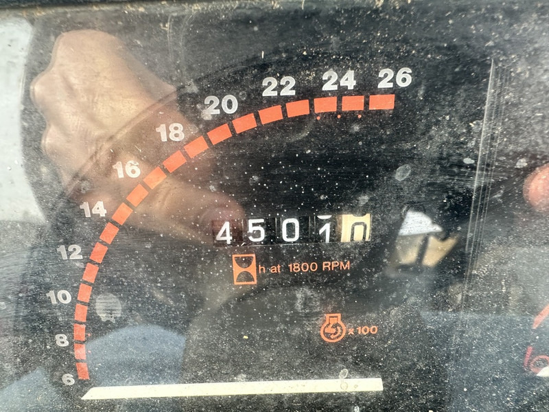 Massey Ferguson 375 - جرار: صورة 5 Massey Ferguson 375 - جرار: صورة 5