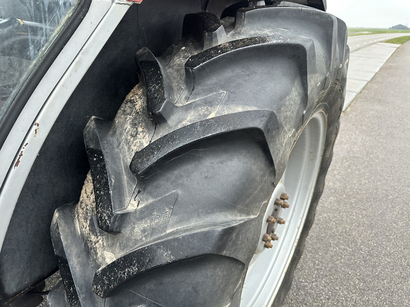 جرار Massey Ferguson 390: صورة 8