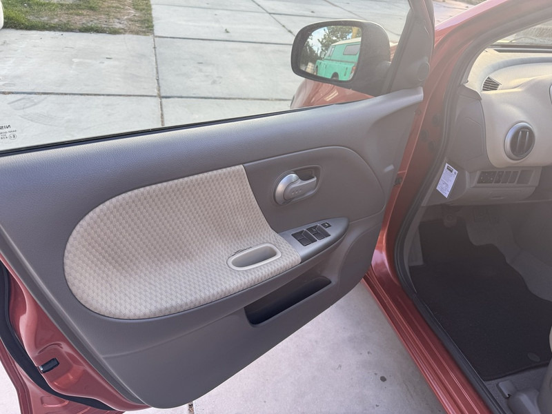 سيارة Nissan Note: صورة 7 سيارة Nissan Note: صورة 7