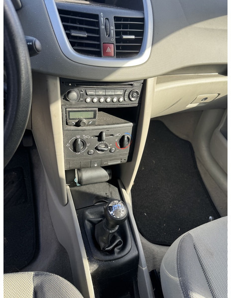 Peugeot 207 - سيارة: صورة 5 Peugeot 207 - سيارة: صورة 5