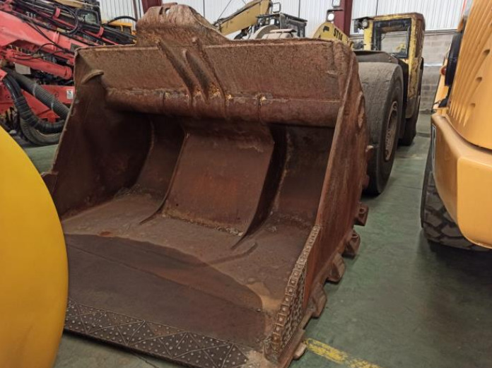 Atlas Copco ST14 - آلات التعدين: صورة 4 Atlas Copco ST14 - آلات التعدين: صورة 4