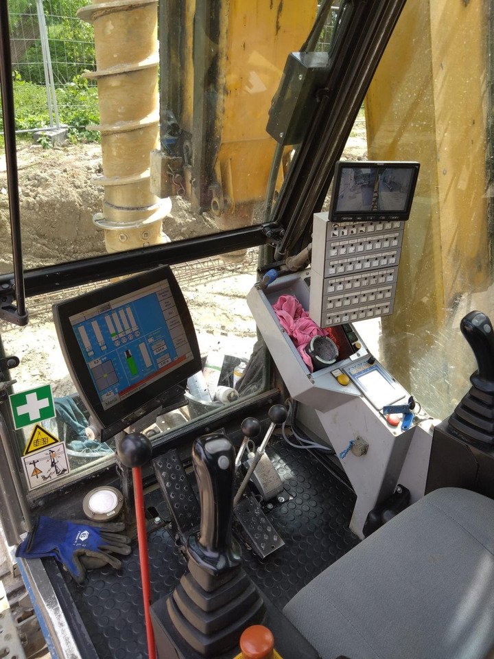 Bauer BG 15H - ناقلة الأكوام: صورة 5 Bauer BG 15H - ناقلة الأكوام: صورة 5