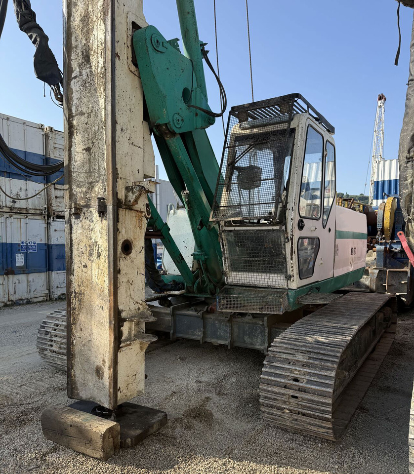 Casagrande B125 - ناقلة الأكوام: صورة 3 Casagrande B125 - ناقلة الأكوام: صورة 3