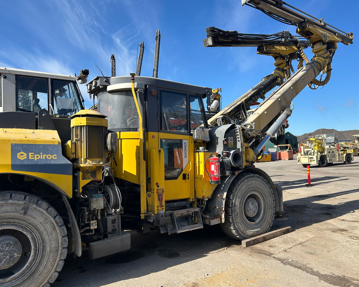 Epiroc E2C - ماكينة حفر التجاويف الاتجاهية: صورة 2 Epiroc E2C - ماكينة حفر التجاويف الاتجاهية: صورة 2