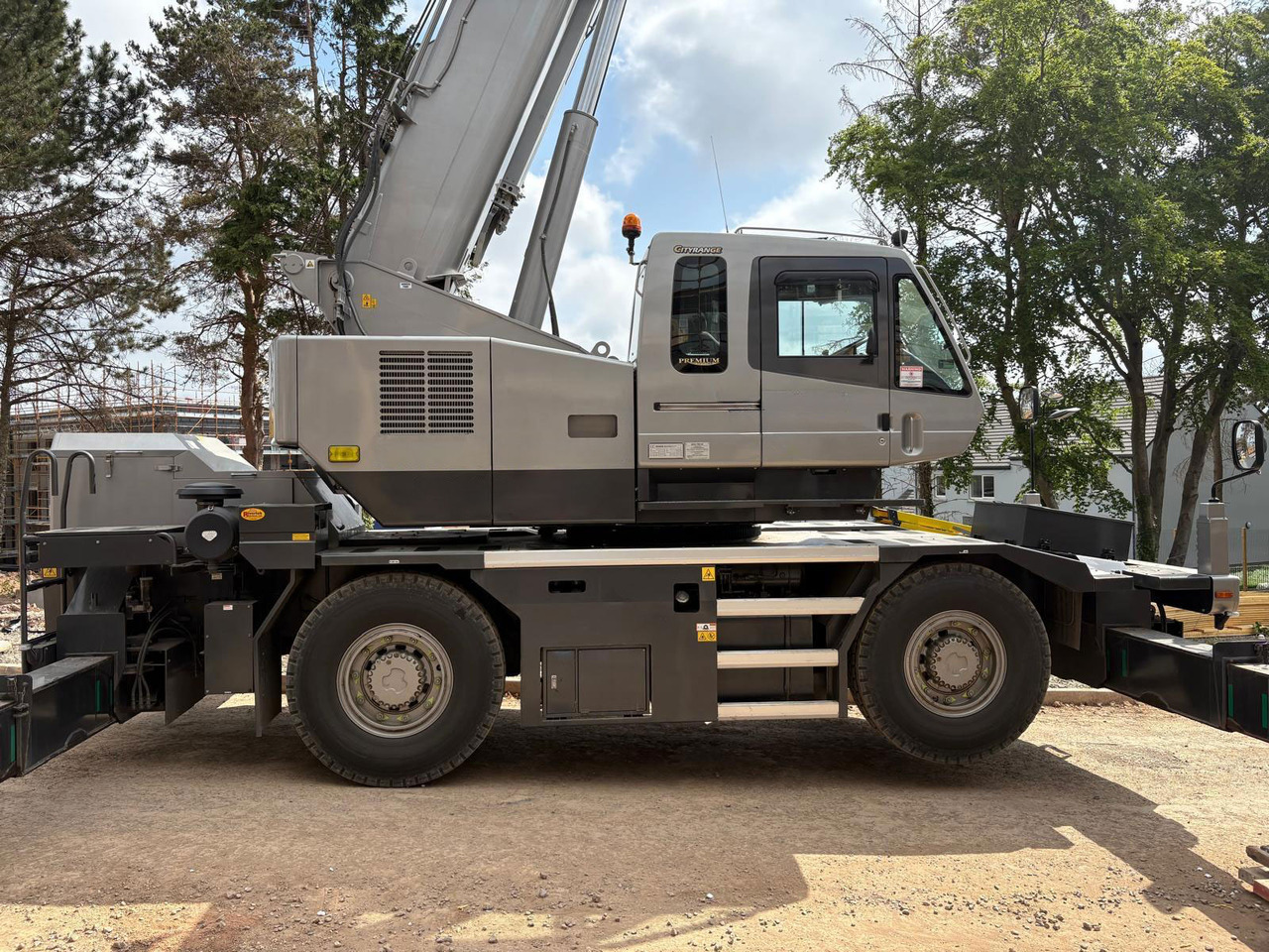 Kato CR-350Ri - موبايل كرين: صورة 1 Kato CR-350Ri - موبايل كرين: صورة 1