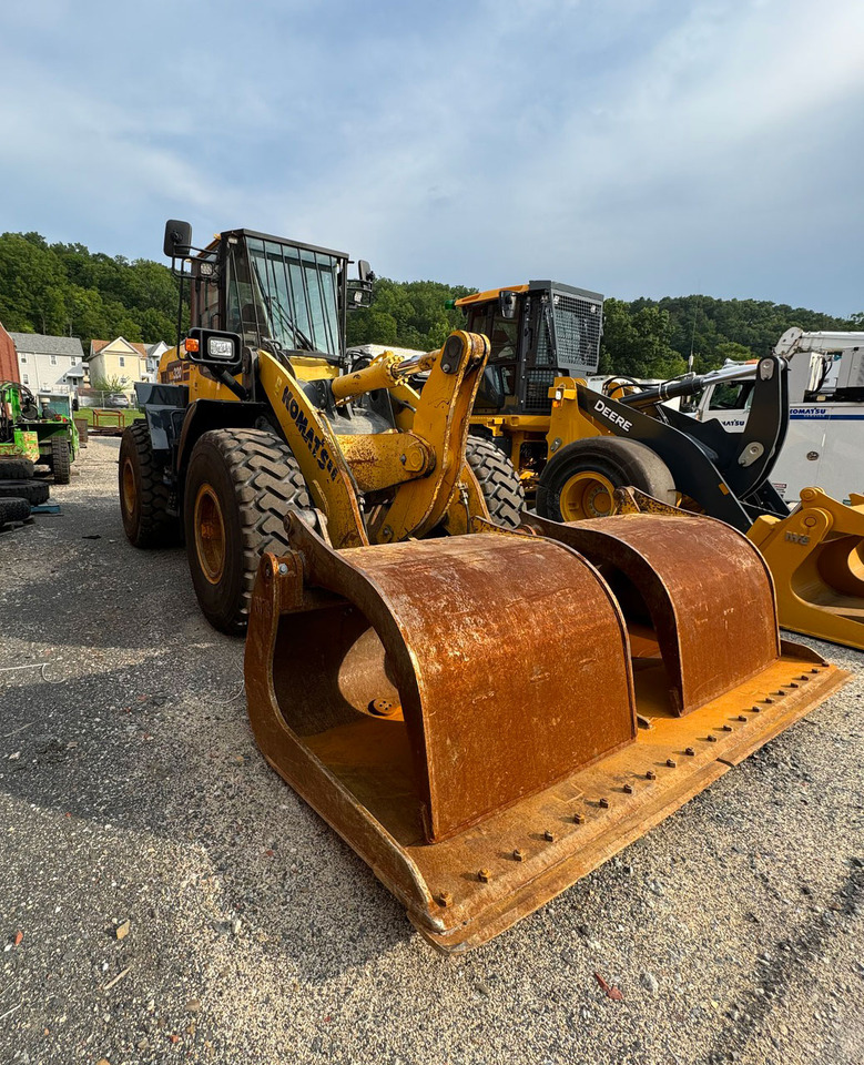 Komatsu WA320-8 - اللودر بعجل: صورة 3 Komatsu WA320-8 - اللودر بعجل: صورة 3