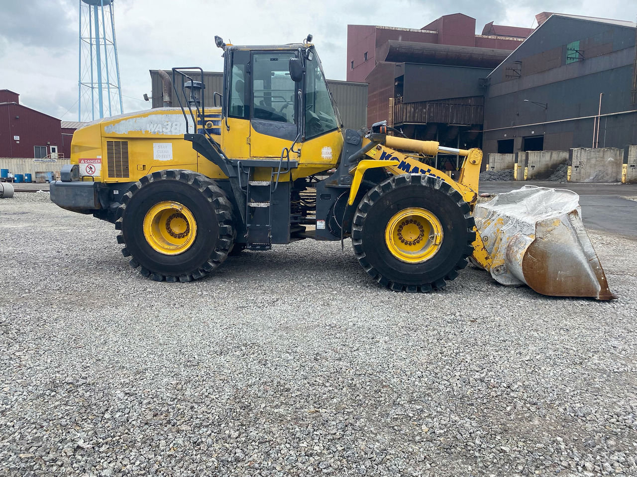 Komatsu WA380-7 - اللودر بعجل: صورة 1 Komatsu WA380-7 - اللودر بعجل: صورة 1