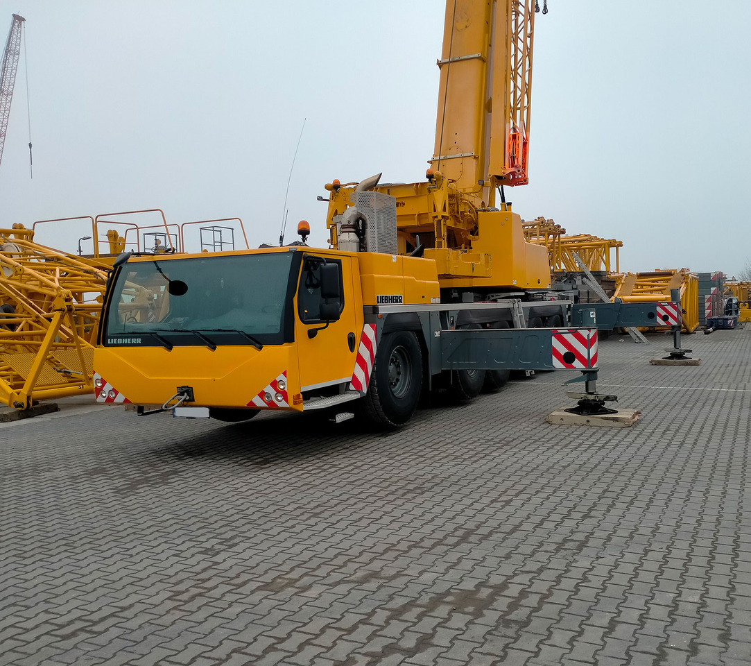 Liebherr LTM 1230-5.1 - موبايل كرين: صورة 2 Liebherr LTM 1230-5.1 - موبايل كرين: صورة 2
