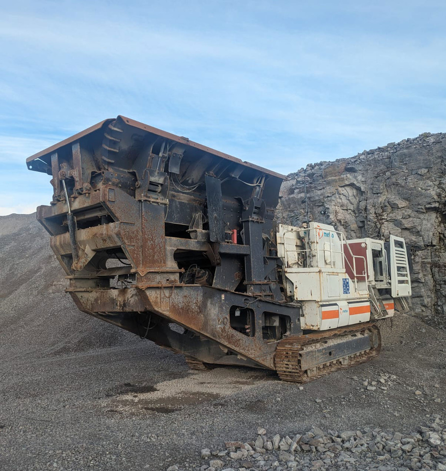 Metso LT 3054 - كسارة فكية: صورة 1 Metso LT 3054 - كسارة فكية: صورة 1