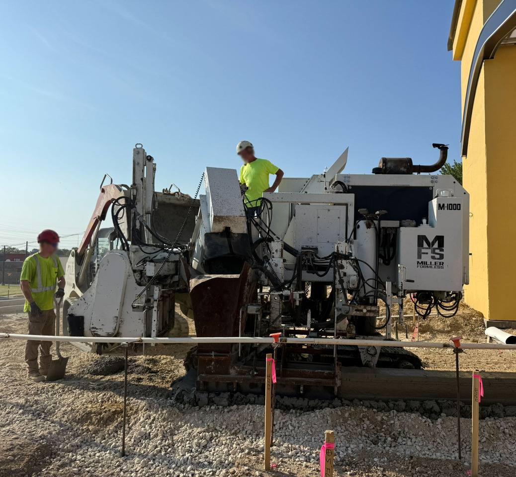 Miller Formless M-1000 - راصف أسفلت: صورة 3 Miller Formless M-1000 - راصف أسفلت: صورة 3