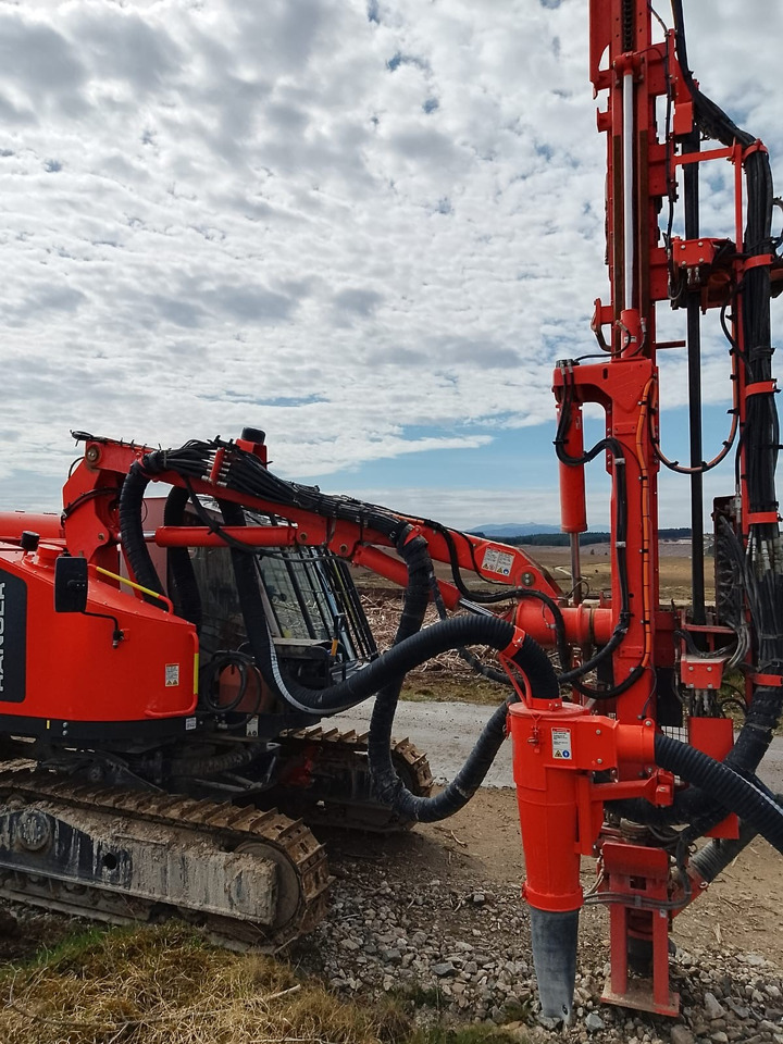 Sandvik DX800 - معدات حفر: صورة 3 Sandvik DX800 - معدات حفر: صورة 3