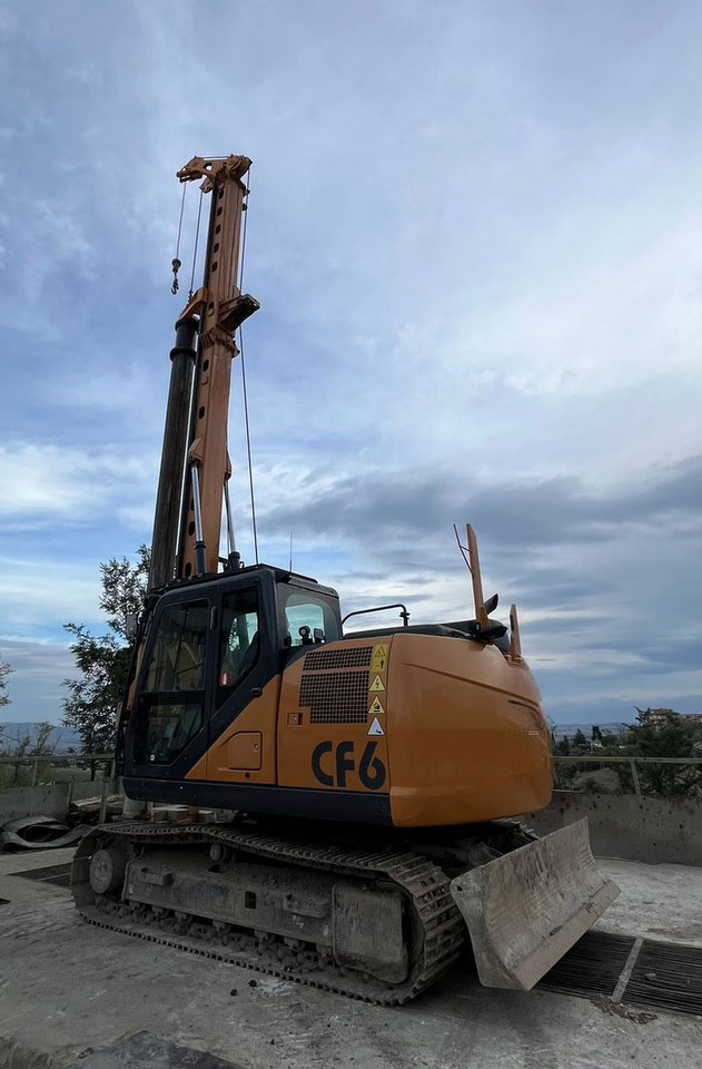 Tescar CF6 - ناقلة الأكوام: صورة 1 Tescar CF6 - ناقلة الأكوام: صورة 1