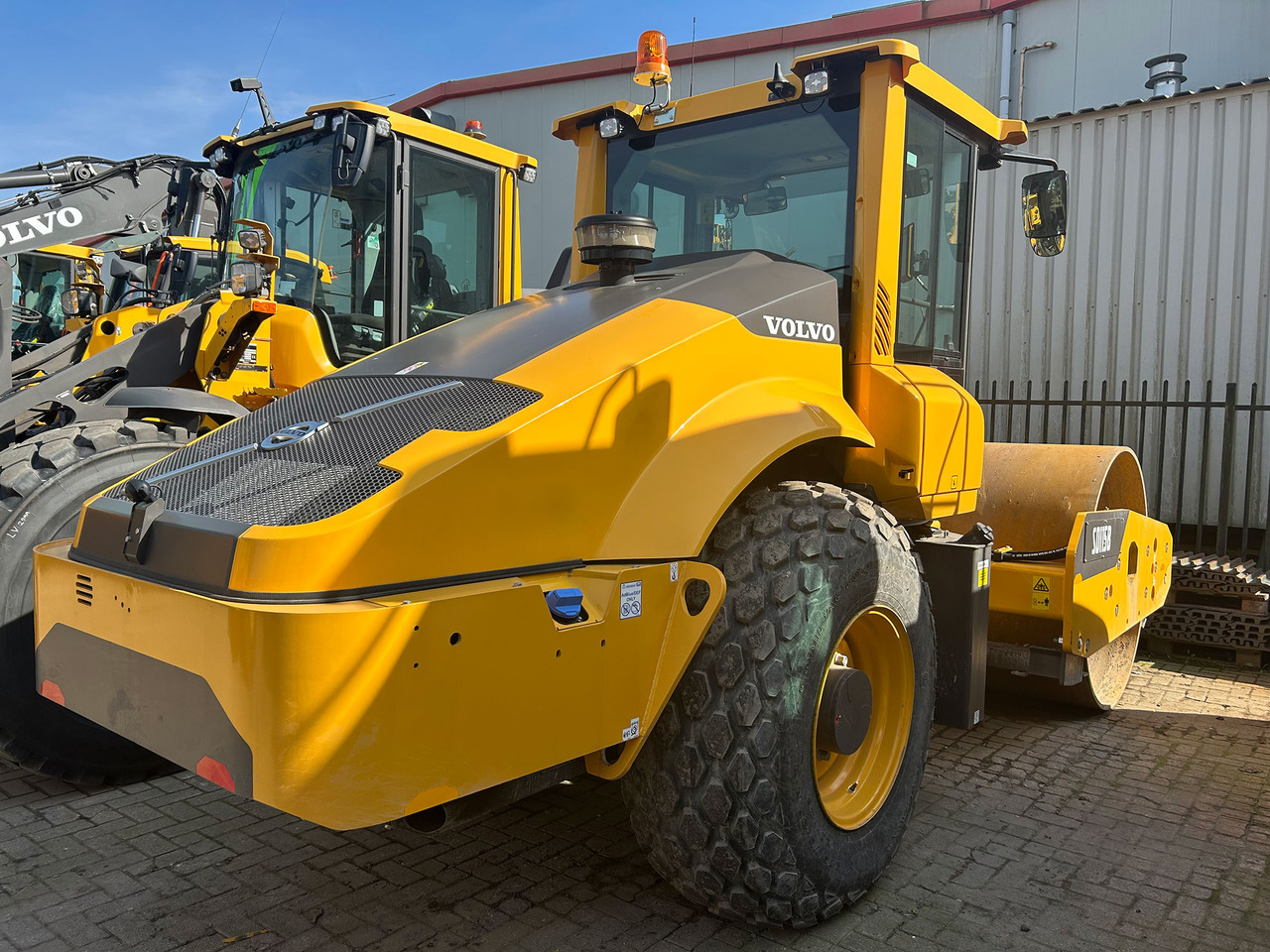 Volvo SD115B - ضاغطة التربة: صورة 3 Volvo SD115B - ضاغطة التربة: صورة 3