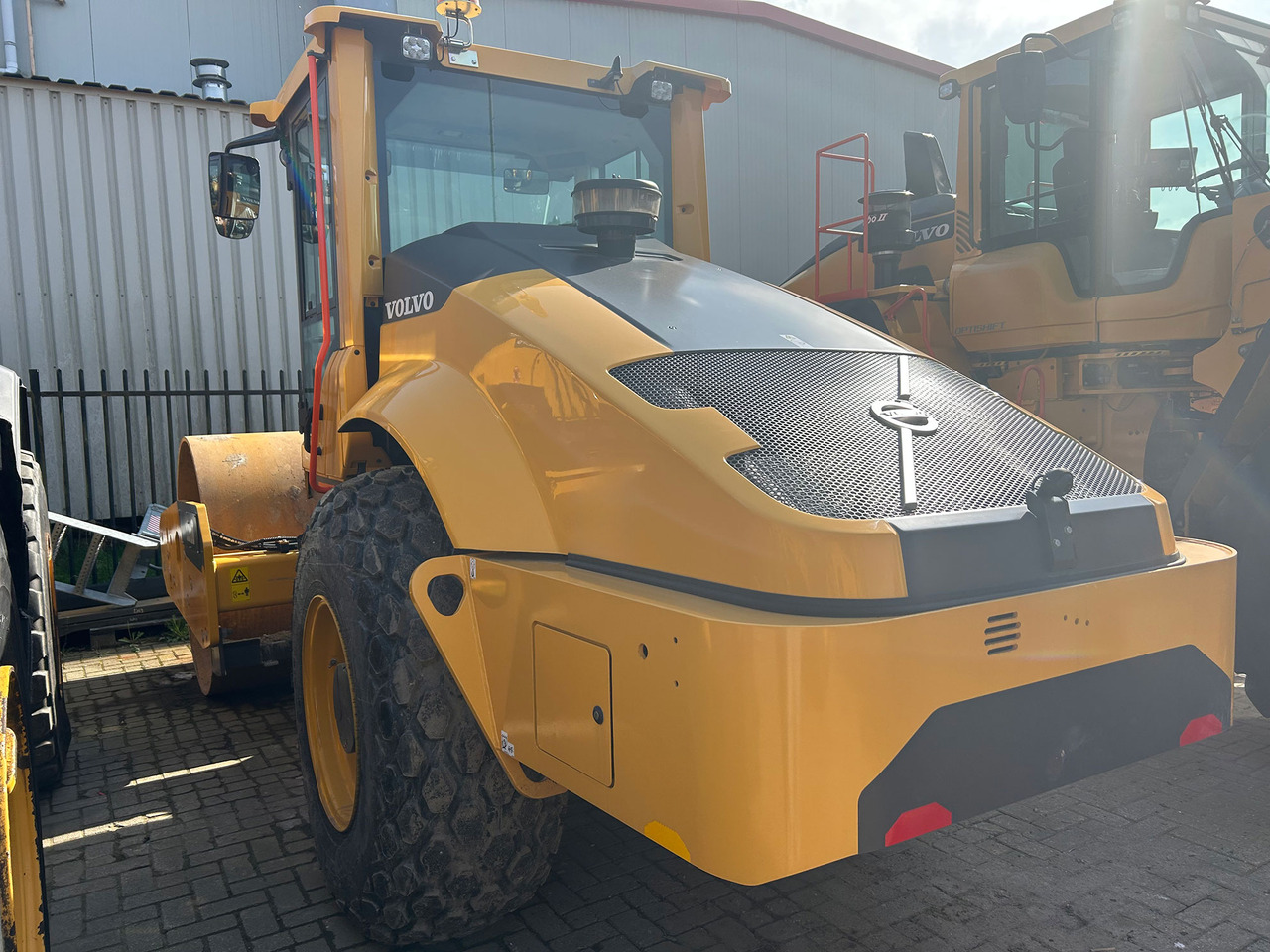 Volvo SD115B - ضاغطة التربة: صورة 5 Volvo SD115B - ضاغطة التربة: صورة 5