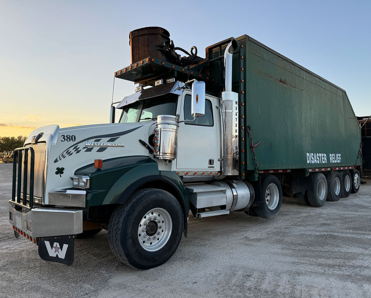 Western Star W4900 SB - شاحنة قمامة: صورة 3 Western Star W4900 SB - شاحنة قمامة: صورة 3