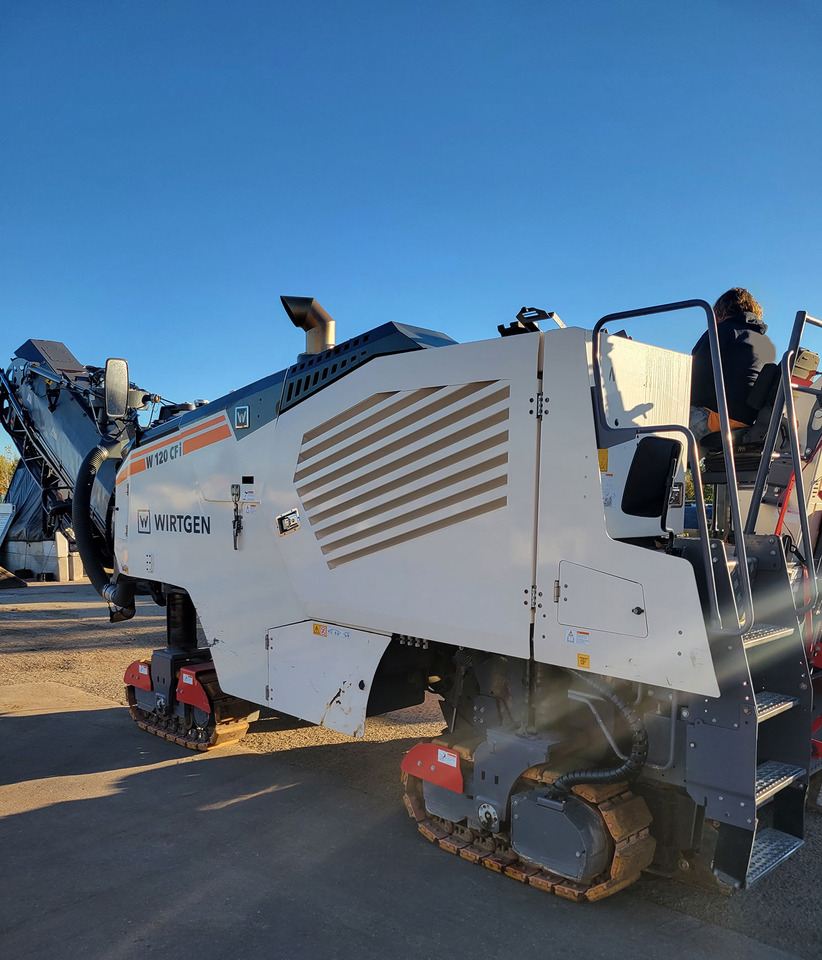 Wirtgen W 120 CFI - ماكينة الكشط على البارد: صورة 2 Wirtgen W 120 CFI - ماكينة الكشط على البارد: صورة 2