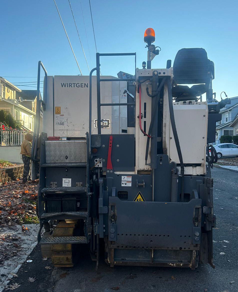 Wirtgen W 120 CFI - ماكينة الكشط على البارد: صورة 4 Wirtgen W 120 CFI - ماكينة الكشط على البارد: صورة 4