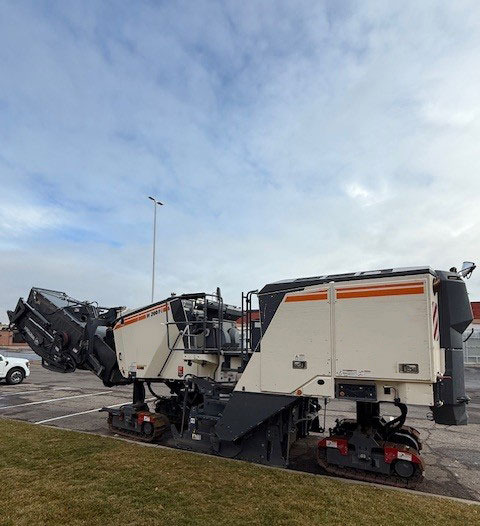 Wirtgen W 200 Fi - ماكينة الكشط على البارد: صورة 1 Wirtgen W 200 Fi - ماكينة الكشط على البارد: صورة 1